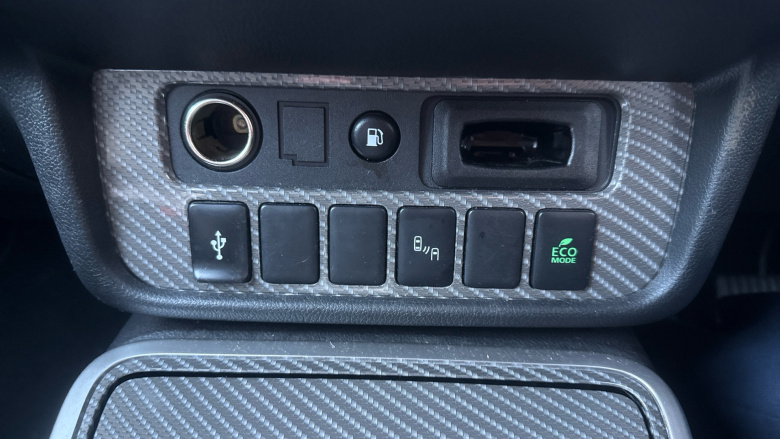 Mitsubishi Outlander 2.4 PHEV Dynamic Safety 5dr Auto Estate